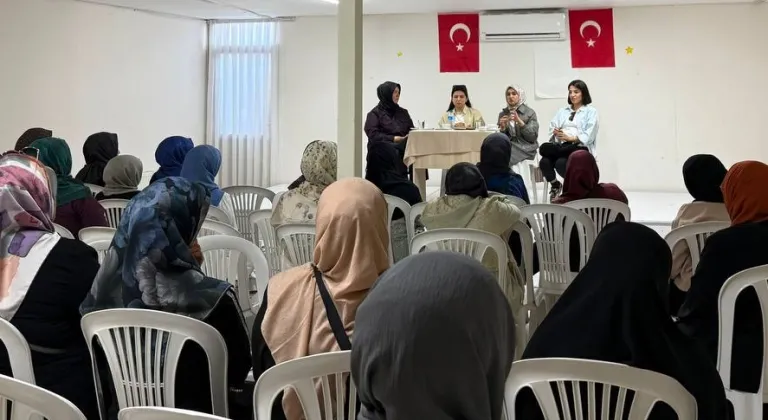 Sakarya Akyazı’da kadınlara rehberlik eden buluşma
