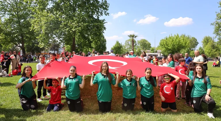 Sakarya Aziz Duran Parkı’nda 19 Mayıs şöleni yaşandı