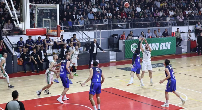 Sakarya Potada İlk Maçı Kazandı