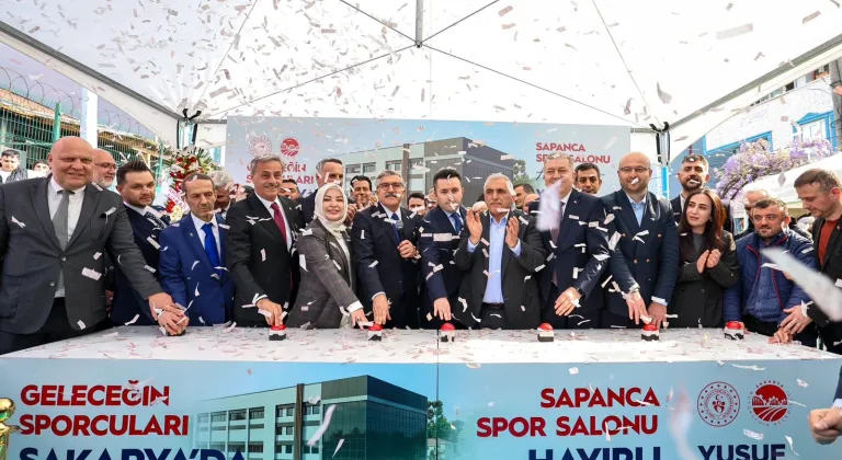 Sakarya’da spor hamlesi... Spor Salonu'nda 4. temel Sapanca’ya