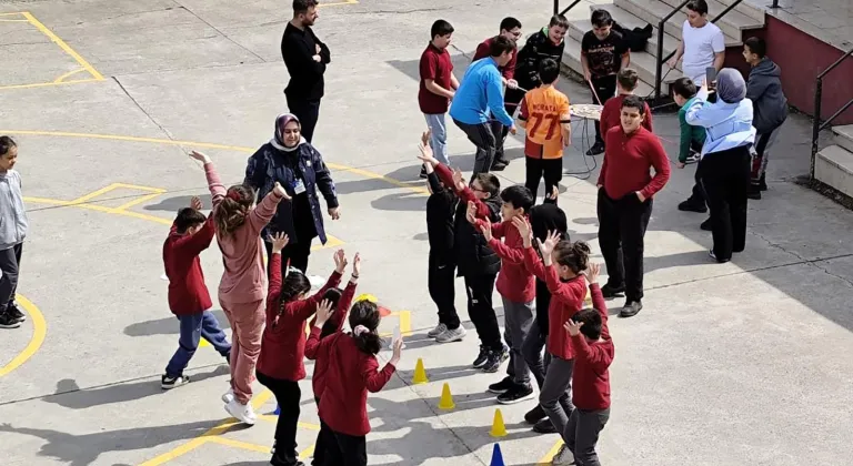 Sakarya'da “Tabletleri Kapat” projesiyle çocuklara çevrimdışı yaşam bilinci