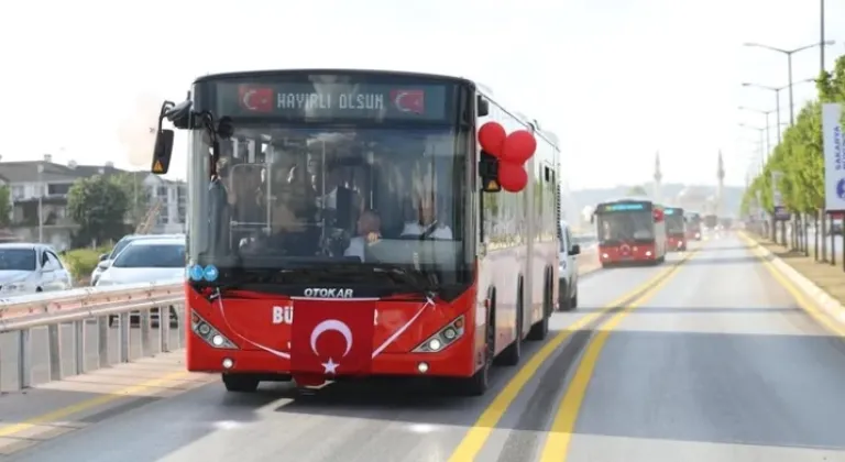 Sakarya’da Ulaşımda Yeni Dönem: Metrobüs Hattı Hizmete Girdi









