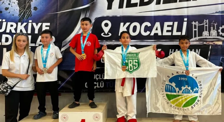 Sakarya'nın minik yıldızları Kocaeli’den 19 madalya ile döndü