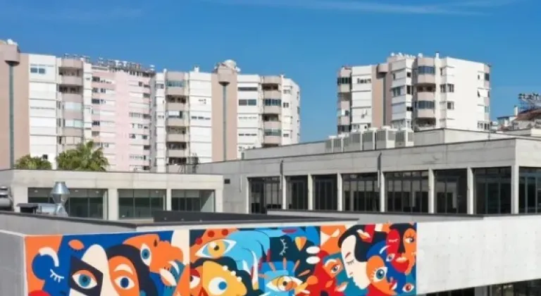 Sanatseverler, Muratpaşa'da 'Mistik Dokular' Sergisinde Buluşuyor








