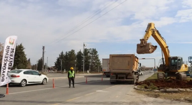 Sanayi sitesine iki adet katlı köprülü kavşak