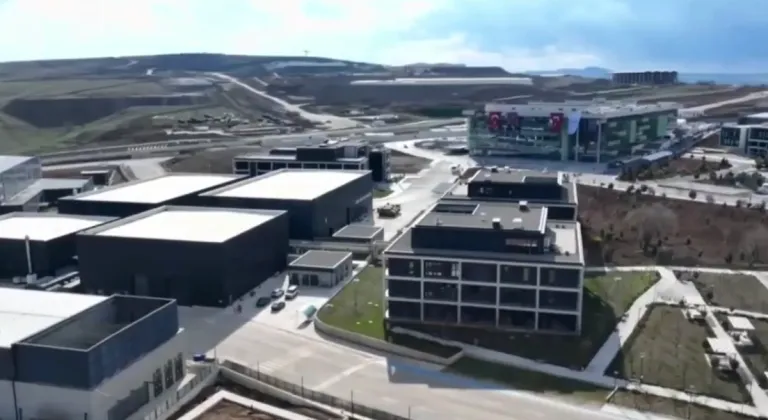 Savunma sanayiinde önemli bir eşik... Roketsan'dan milyar dolarlık yatırım