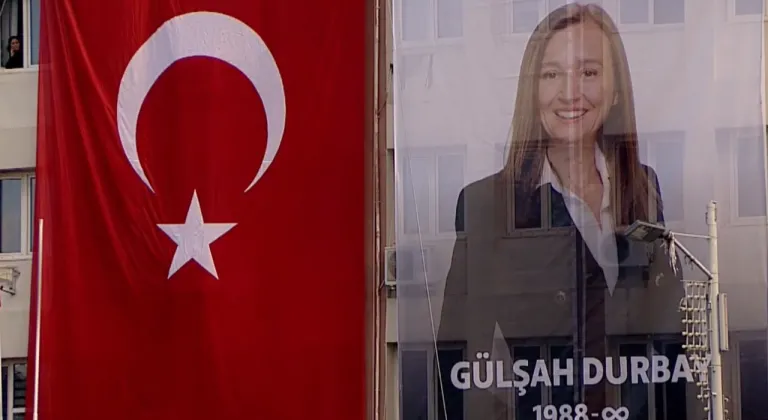 Şehzadeler Belediye Başkanı Gülşah Durbay’a gözyaşlarıyla veda
