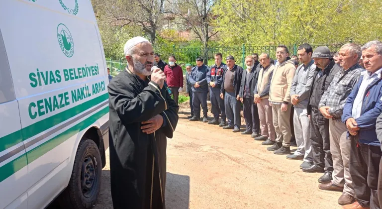 Sivas'ta KKKA tedavisi gören hasta hayatını kaybetti (2)