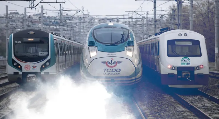 TCDD'den bayram yoğunluğuna ek sefer ve vagon