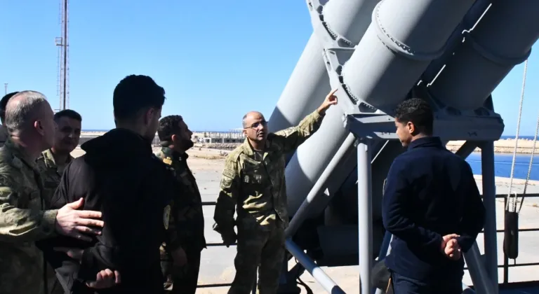 TCG Yıldırım'dan Libya Deniz Kuvvetleri'ne eğitim