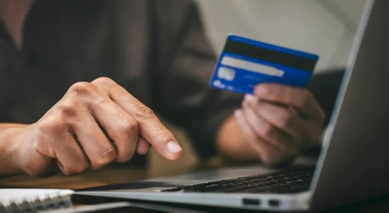 Temassız ödemelerde şifresiz limit 2 bin 500 liraya yükseltiliyor