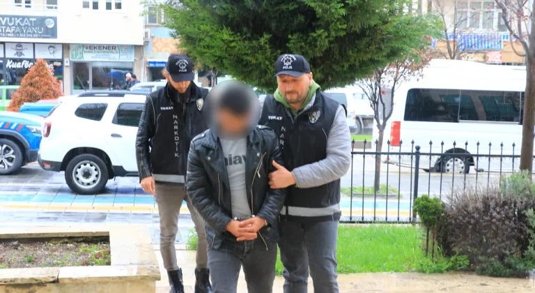 TIR'ın dorsesindeki araçtan uyuşturucu çıktı; 1 gözaltı