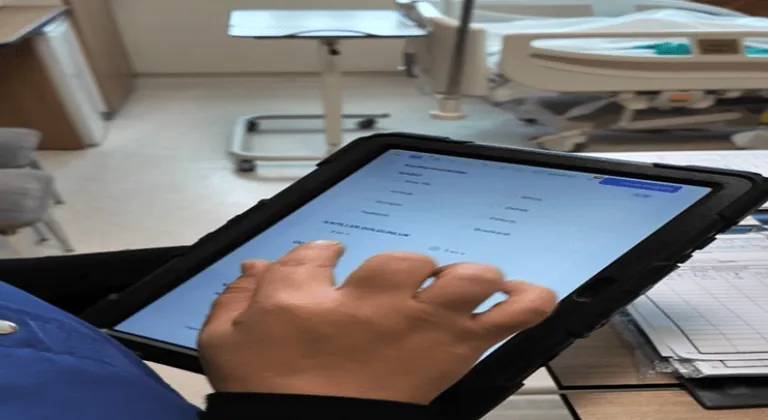 TOGÜ Hastanesinde hemşirelik kayıtları tablete taşındı
