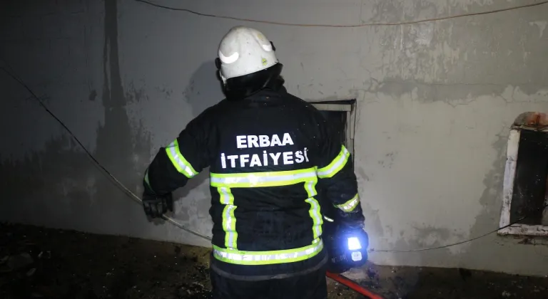 Erbaa'da çıkan yangın sonrası olay yerinde inceleme