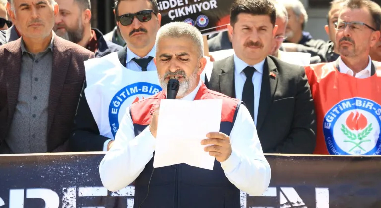 Tokat’ta öğretmenler Siverek’teki saldırıya tepki gösterdi