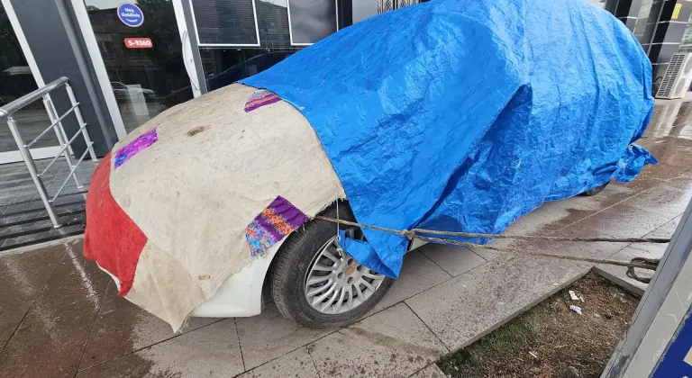 Tokat'ta taşkın riskine karşı dev kayalarla 9 kilometrelik set çekildi (2)