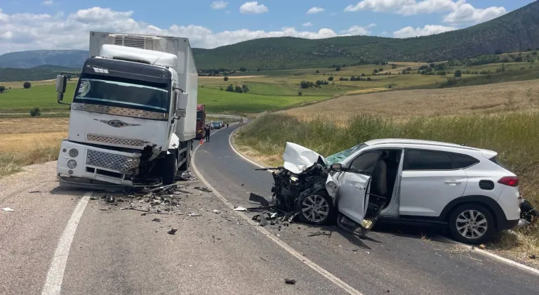 Tokat’ta trafik kazası; 4  yaralı 
