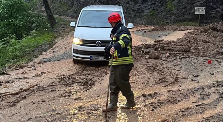 Trabzon Araklı’da sel mağdurlarına itfaiye yardımı