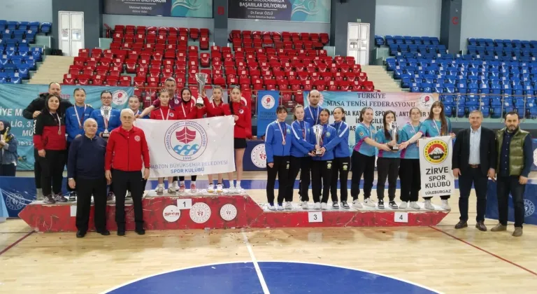 Trabzon Büyükşehir Belediyesi Kadın Masa Tenisi Takımı 1. Lig’e yükseldi