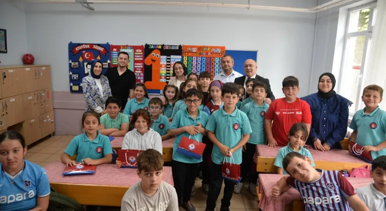 Trabzon Büyükşehir'in 'Akran Nezaketi' eğitimleri sürüyor