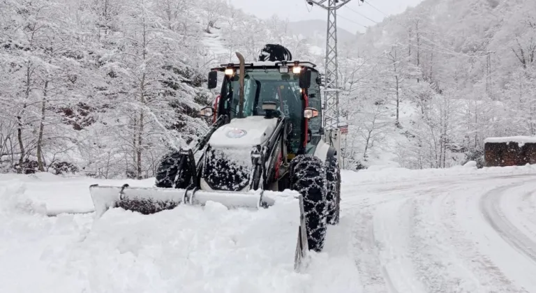 Trabzon’da 70 Mahalle Yolu Kar Nedeniyle Ulaşıma Kapalı