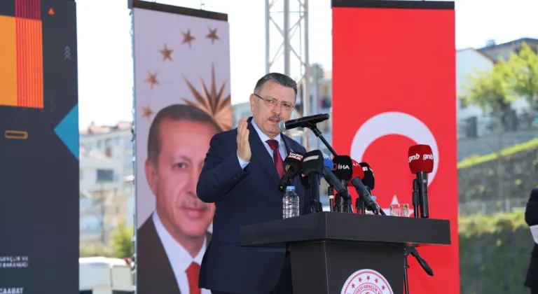 Trabzon'da Akçaabat Yarı Olimpik Yüzme Havuzu açıldı