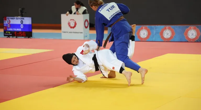 Trabzon’da Judo Şampiyonası nefes kesti