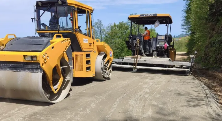 Trabzon’da yol çalışmaları aralıksız sürüyor