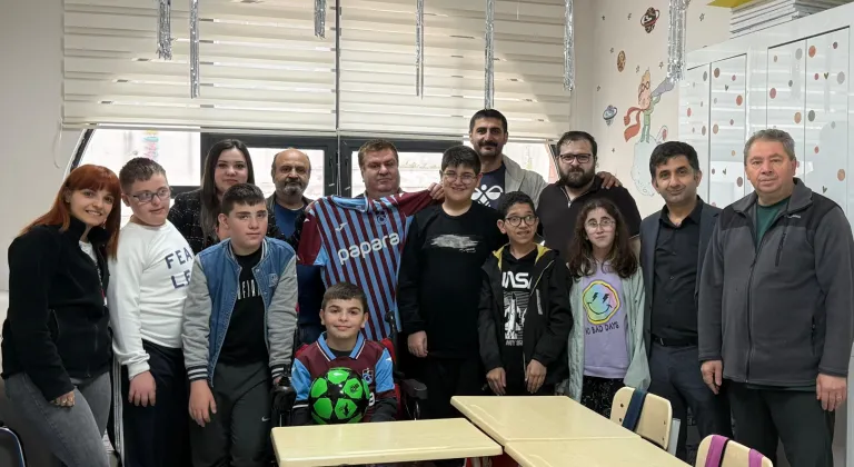 Trabzonspor sevgisi yüzünü güldürdü