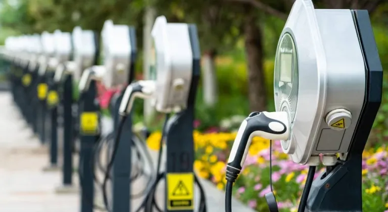 Trabzon'un Elektrikli Araçlar için Yol Haritası Belirlendi
