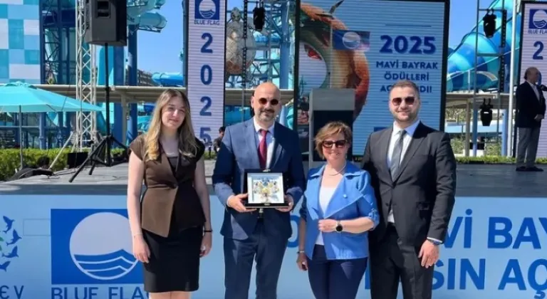 TÜRÇEV’den Kocaeli Büyükşehir’e Dördüncü Çevre Eğitimi Ödülü








