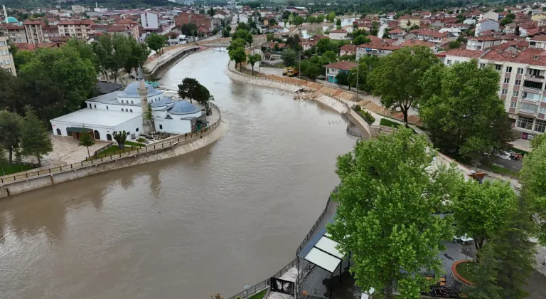 Turhal’da taşkın riskine karşı tedbir amaçlı 15 mahalle ve 7 köy tahliye ediliyor