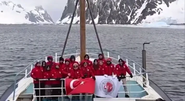 Türk bilim insanları Antarktika'dan döndü... 15. Ulusal Bilim Antarktika Seferi tamamlandı