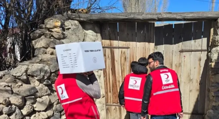 Türk Kızılay, Ramazan Yardımlarını 18 Ülkede 3,3 Milyon Kişiye Ulaştırıyor







