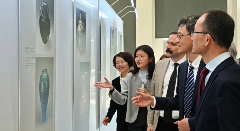 Türkiye-Çin Diplomatik İlişkilerinin 55. Yılı Sergisi Maltepe’de Açıldı