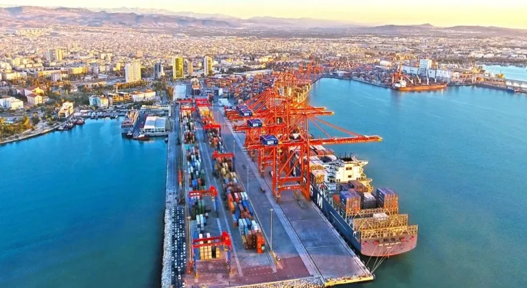 Türkiye komşularına 11 ayda 25,3 milyar dolarlık ihracat yaptı