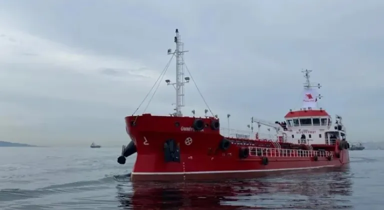 Türkiye'nin İlk Kendi Enerjisini Üreten Yerli Barç Gemisi Hizmete Girdi







