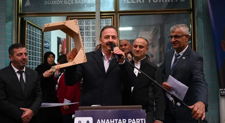 Yavuz Ağıralioğlu: Bir iskemleyle alırım sizden memleketi