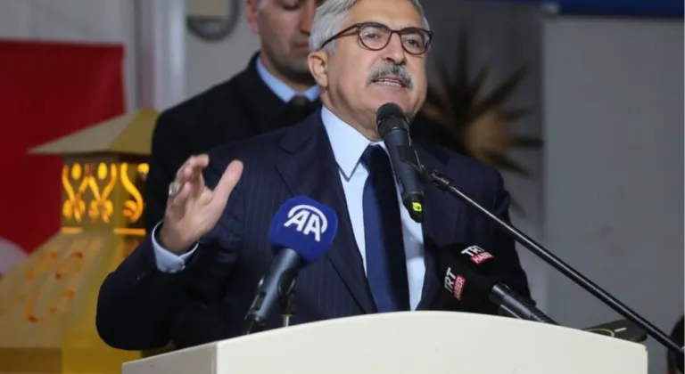 Yayman: Haddini bil Özgür Özel!