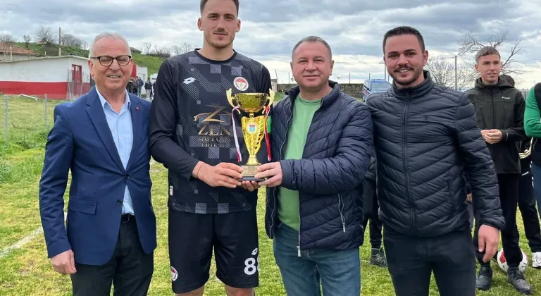 Yenikarpuzlu’da şampiyonluk coşkusu