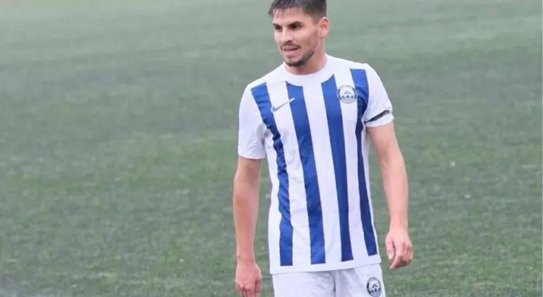 Yenikarpuzlu’nun gururu Burak Yılmaz Beylikdüzü SK’da