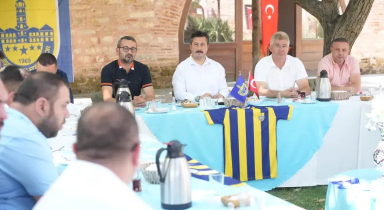 Yenişehir Belediyespor’da Yeni Sezon Öncesi Yönetim Buluşması