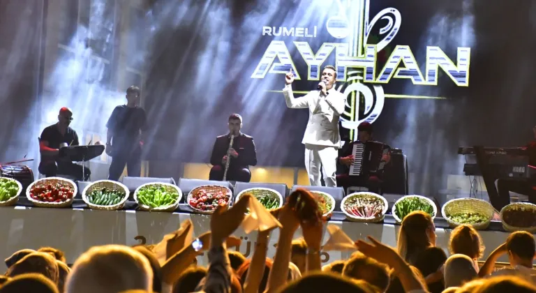 Yenişehir’de Altın Biber Festivali Balkan Panayırı ile Renklendi