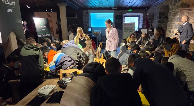 Yeşilay İzmir’den koruma altındaki çocuklara dijital bağımlılık eğitimi