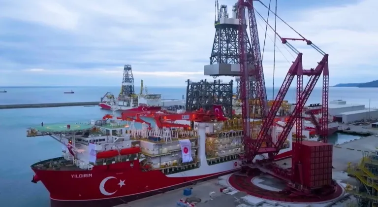 Yıldırım sondaj gemisi Karadeniz’e açıldı... İlk görev 20 Mayıs'ta Türkali-16 Kuyusu