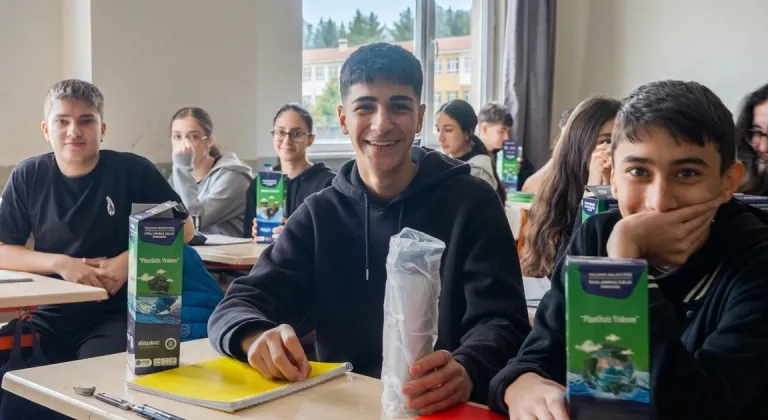 Yıldırım’da plastiğe fren: 31 okula arıtma, 32 bin öğrenciye matara