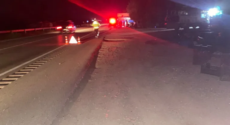 Yolun karşısına geçmek isteyen yayaya TIR çarptı: 1 ölü