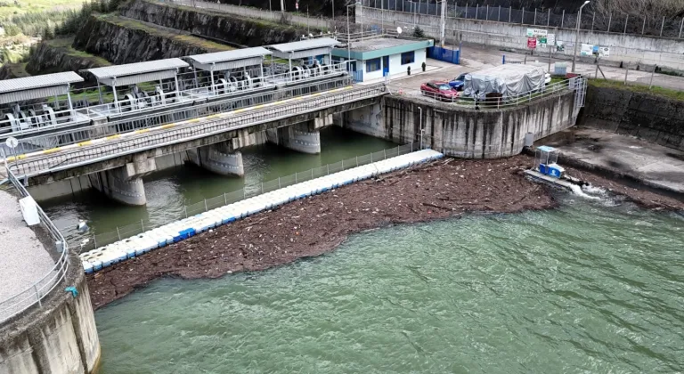Yuvacık Barajı’nda 125 metreküp atık toplandı