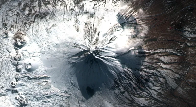 Zirveden uzaya... Ağrı Dağı’na gökyüzünden selam